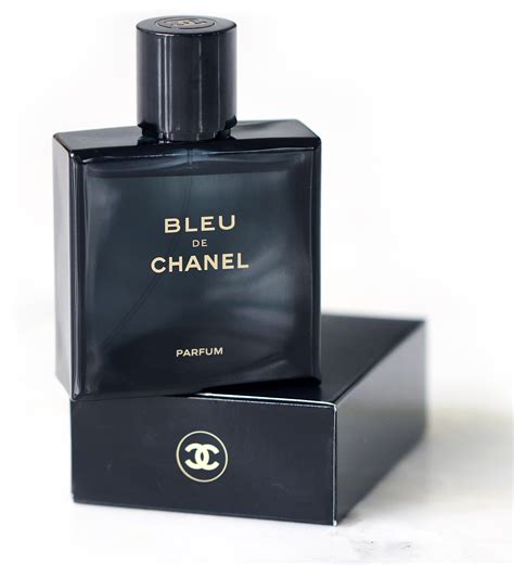 tableau chanel parfum|bleu de Chanel perfume review.